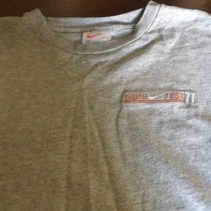 Short sleeve Nike shirt